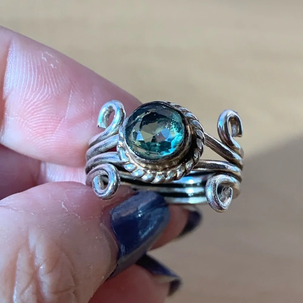 VINTAGE MINT GREEN QUARTZ RING 925 Sterling Silver